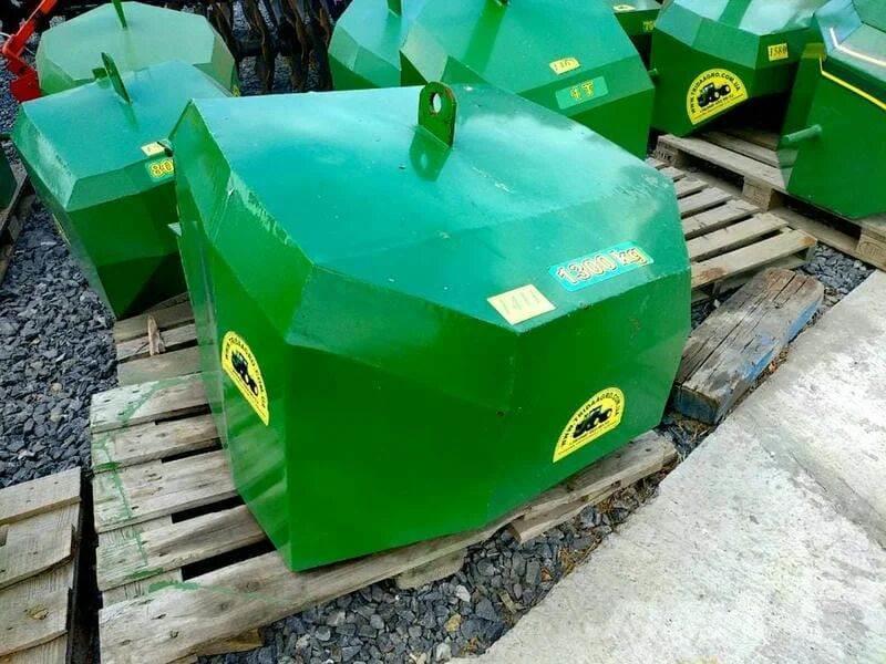  Tridaagro Dambo 1300 Contrapeso delantero