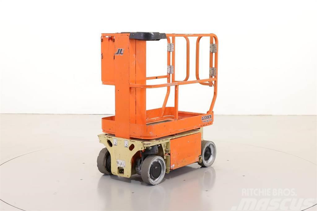 JLG 1230ES Plataformas con jaula de elevación