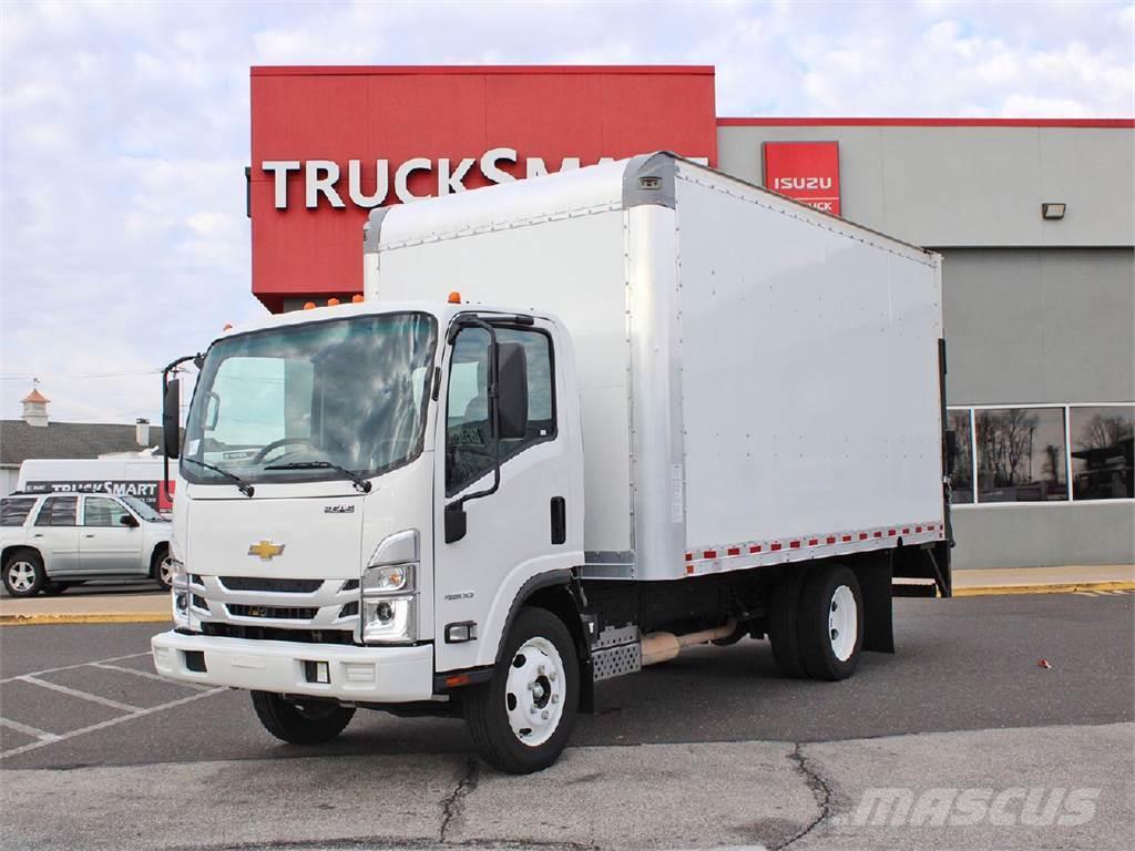 Chevrolet LCF4500 Camiones con caja de remolque