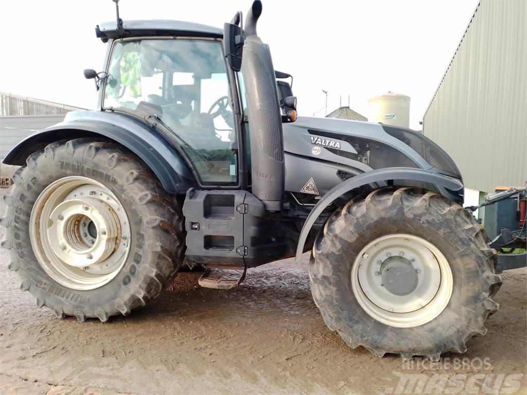 Valtra T254V Tractores