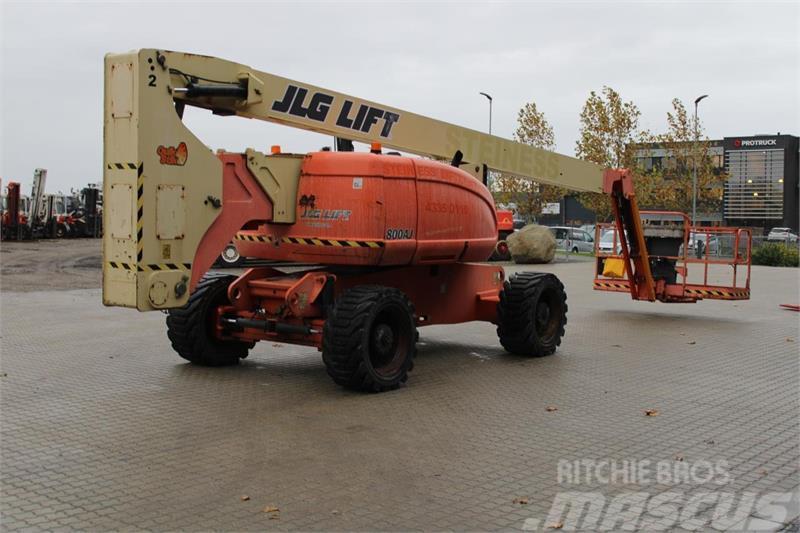 JLG 800AJ Plataformas con brazo de elevación manual