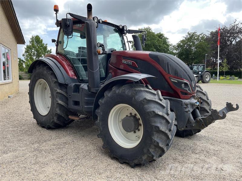 Valtra T234V Tractores