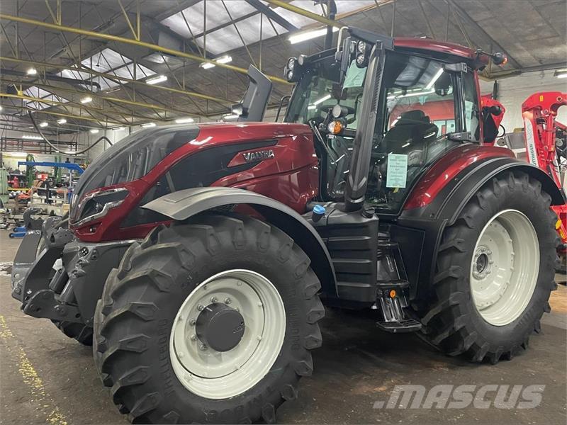 Valtra T235D 2A1 Tractores