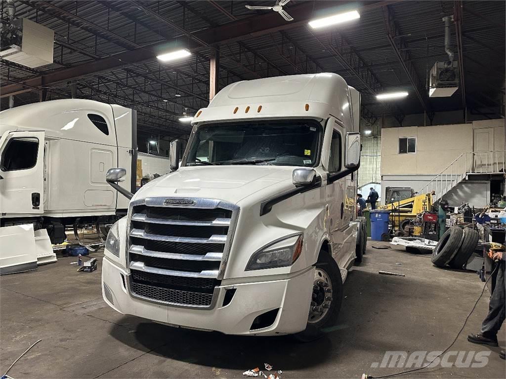 Freightliner CASCADIA Camiones tractor