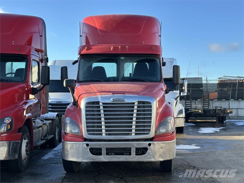 Freightliner CASCADIA Camiones tractor