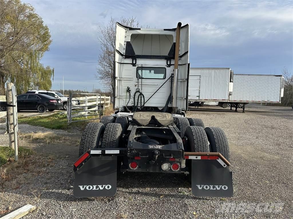 Volvo VNL300 Camiones tractor