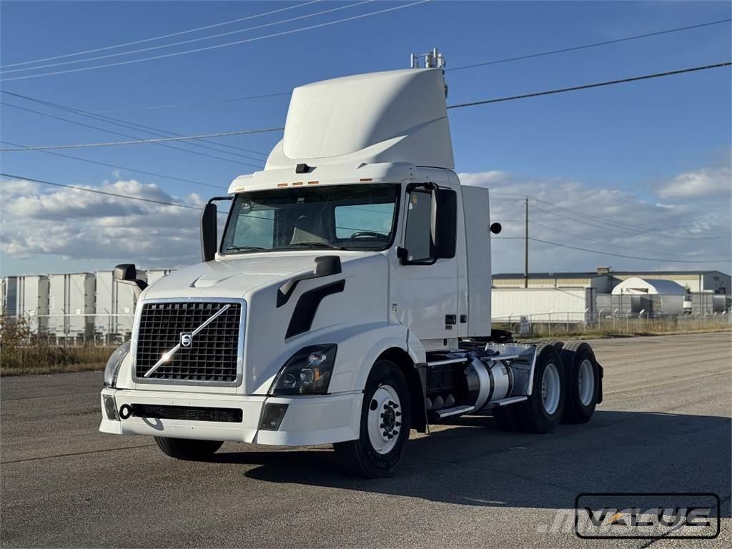 Volvo VNL300 Camiones tractor