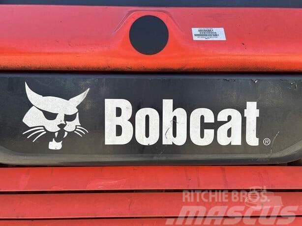 Bobcat T66 Otros