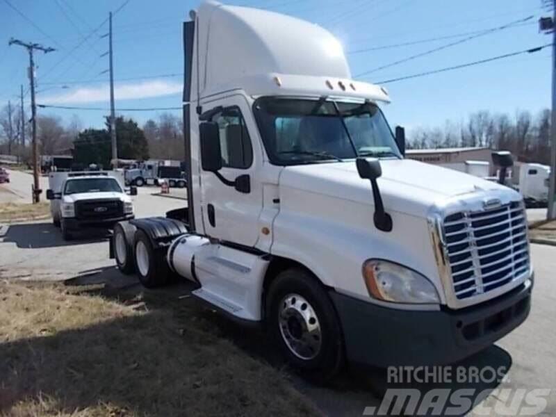 Freightliner Cascadia Otros