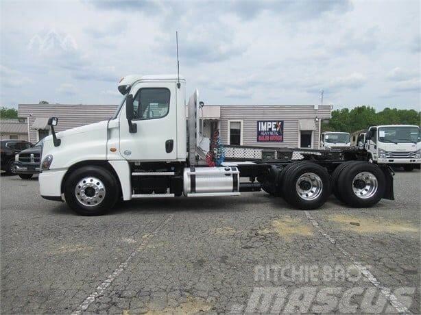 Freightliner Cascadia Otros