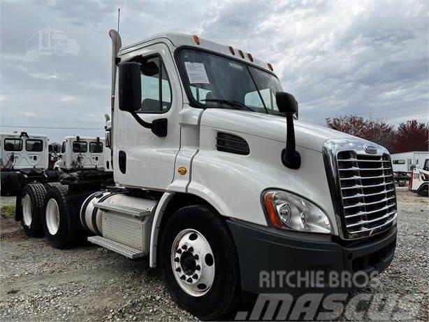 Freightliner Cascadia Otros