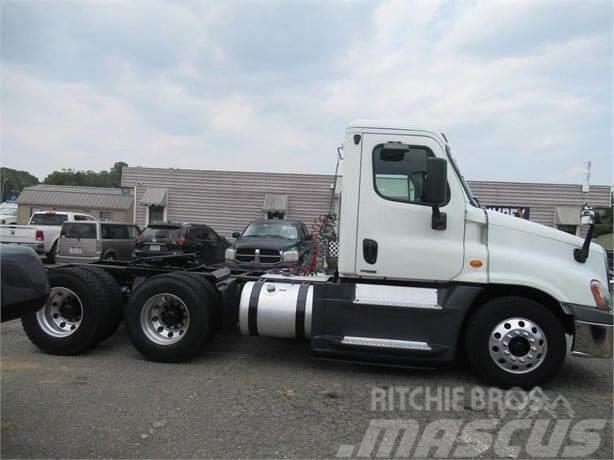 Freightliner Cascadia Otros