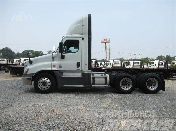 Freightliner Cascadia Otros