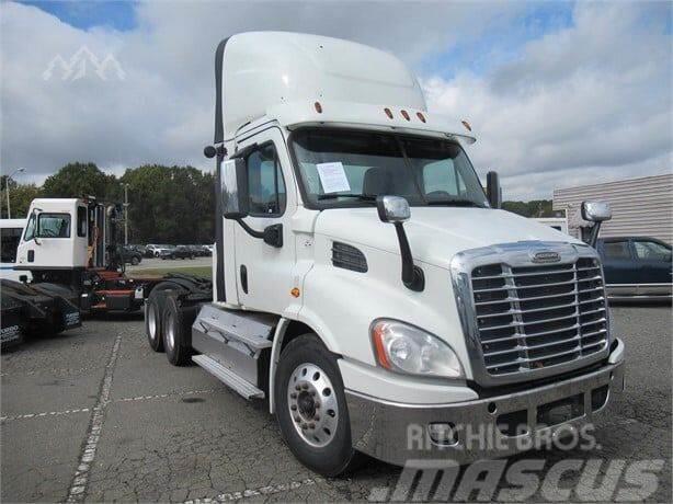 Freightliner Cascadia Otros