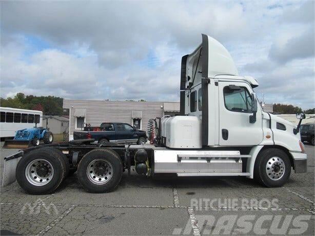 Freightliner Cascadia Otros