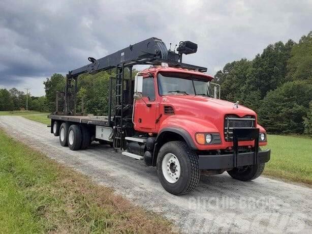 Mack CV713 Otros