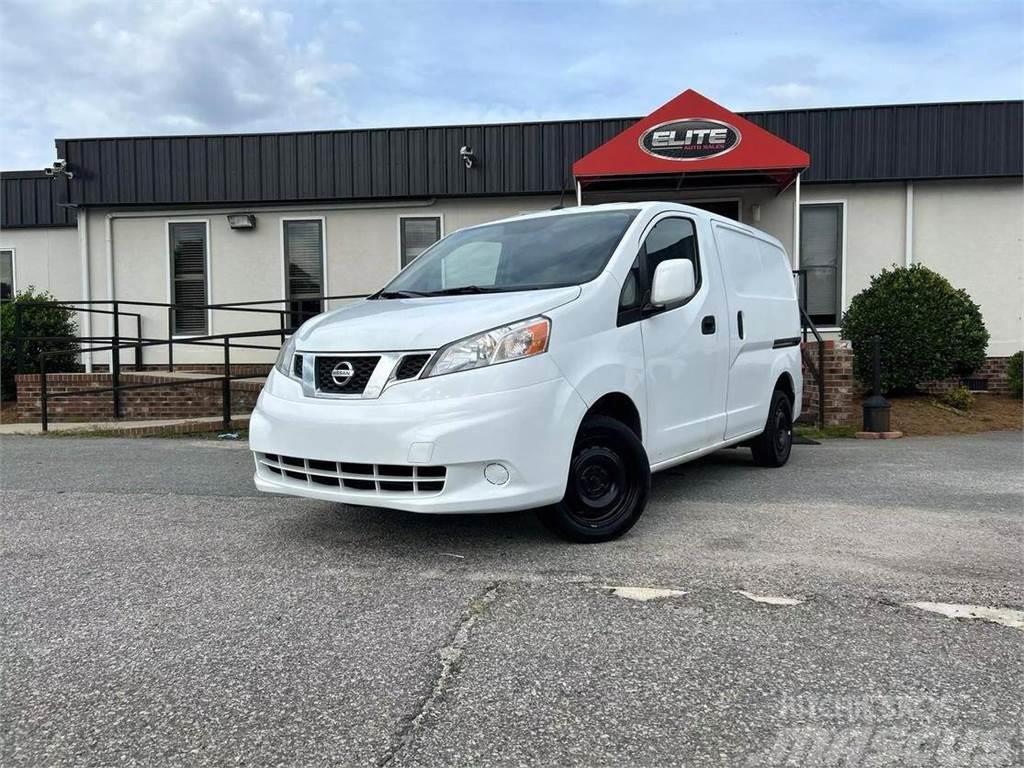 Nissan NV200 Otros