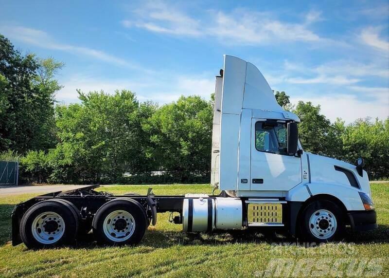 Volvo VNL Otros