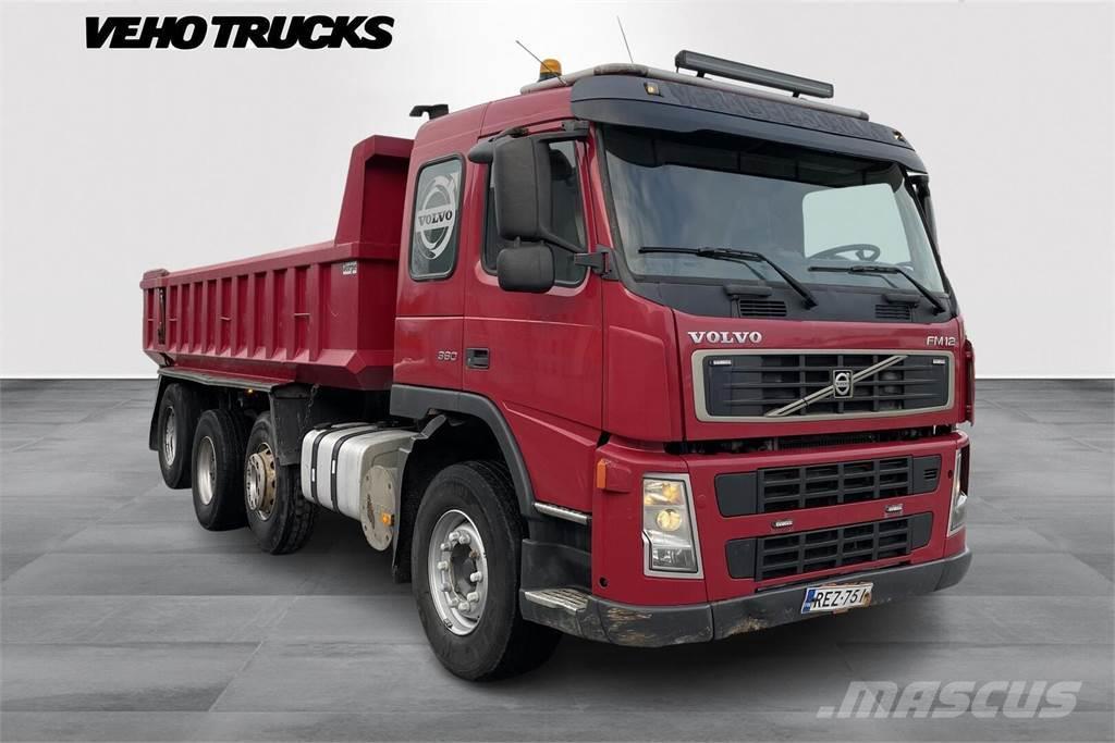 Volvo FM Camiones de cama baja