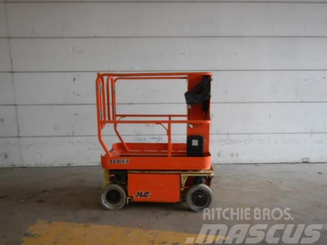 JLG 1230ES Plataformas con jaula de elevación