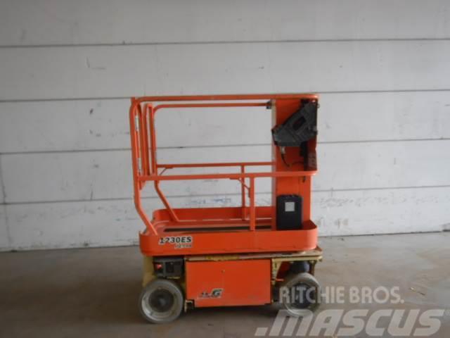 JLG 1230ES Plataformas con jaula de elevación