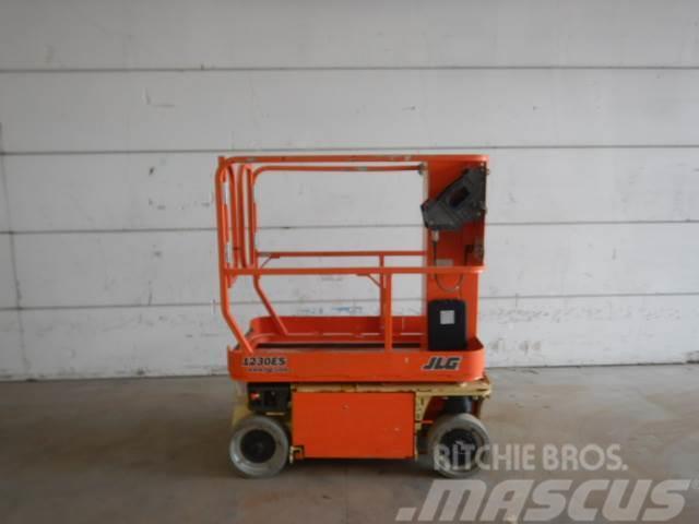 JLG 1230ES Plataformas con jaula de elevación