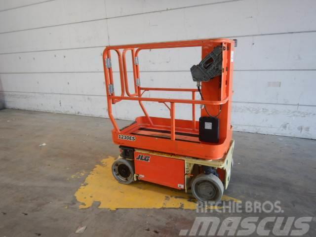 JLG 1230ES Plataformas con jaula de elevación