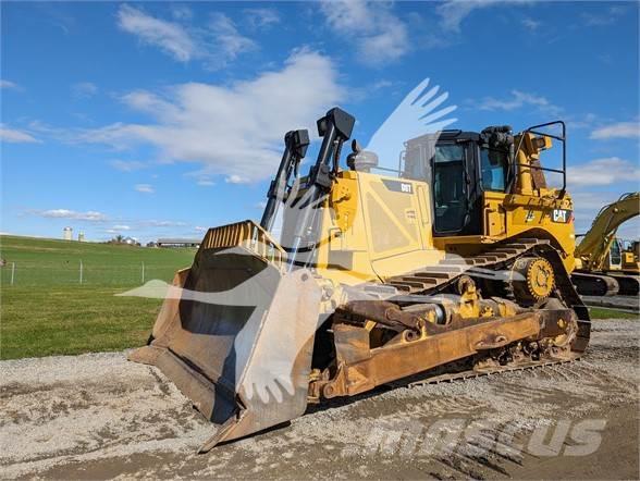 CAT D8T Buldozer sobre oruga