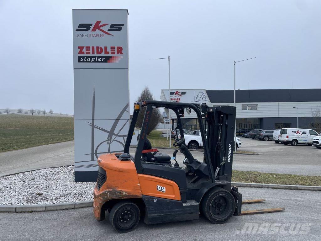 Doosan D25NXS Camiones diesel