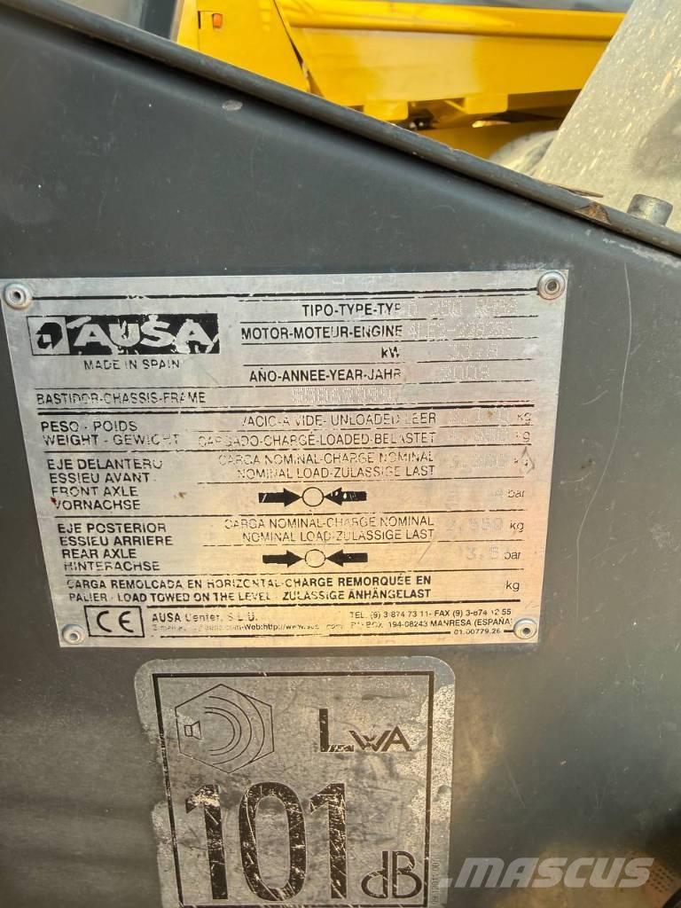 Ausa D 250 Vehículos compactos de volteo